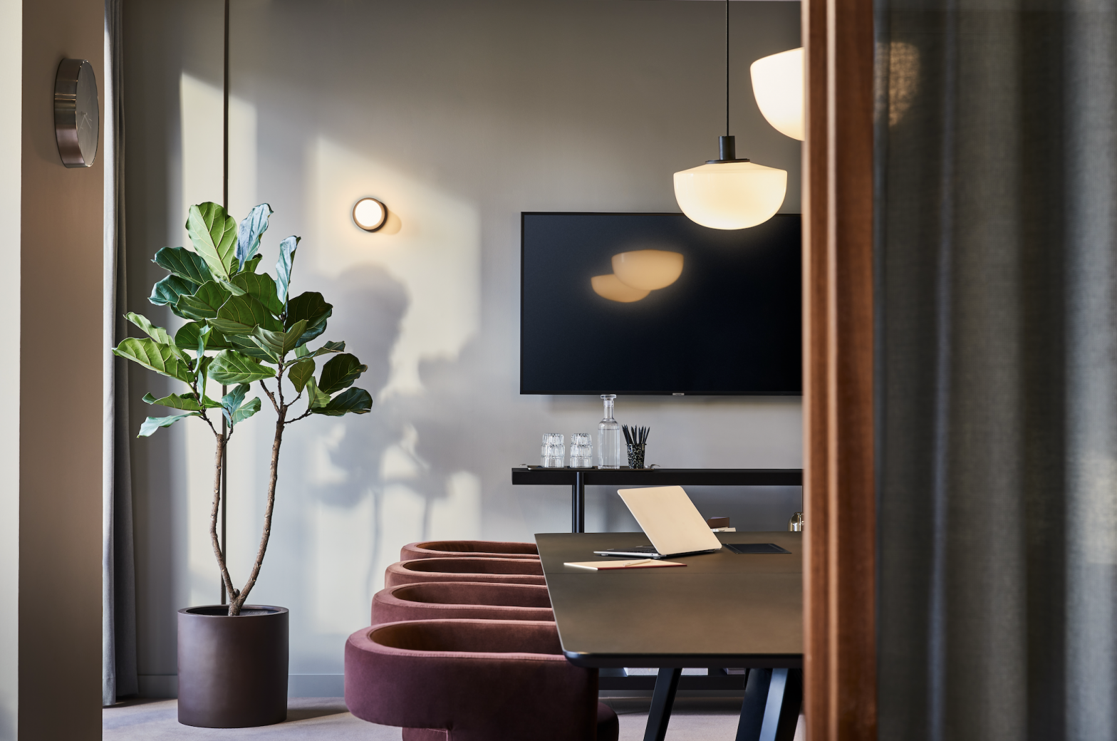 One Canada Square coworking space from The Office Group