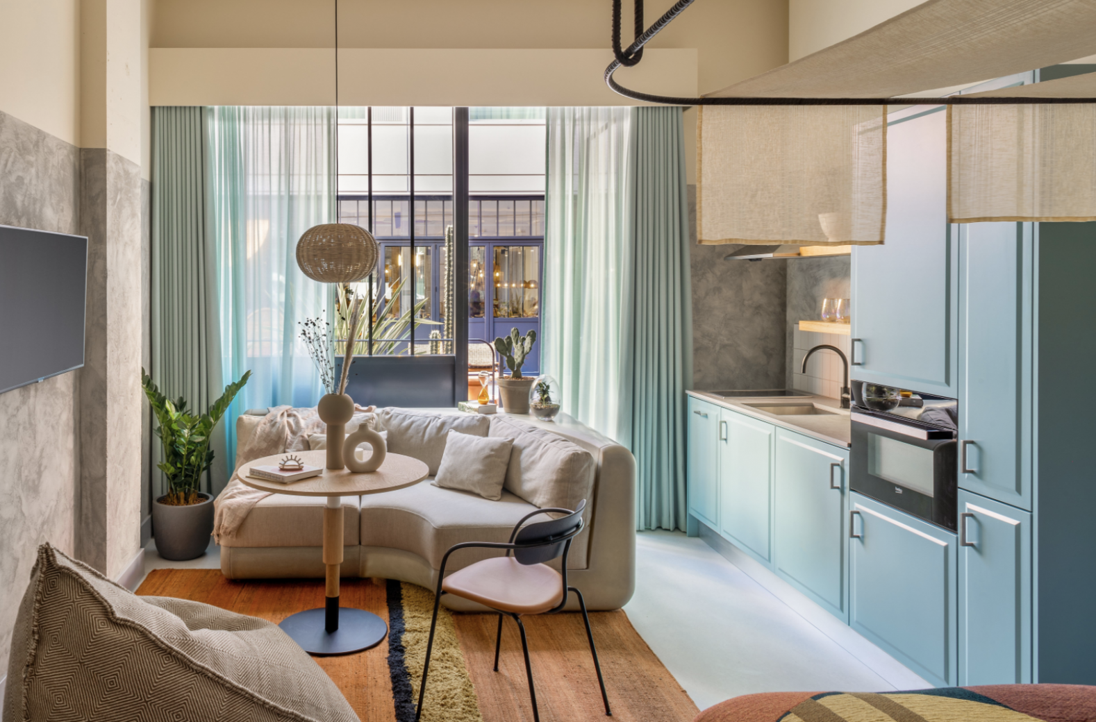 Bermond Locke Guest Suite with kitchen and modular sofa