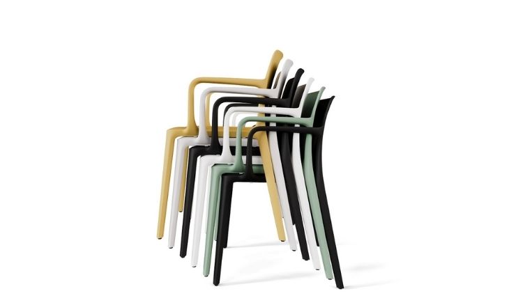 Actiu Fluit chairs stacked