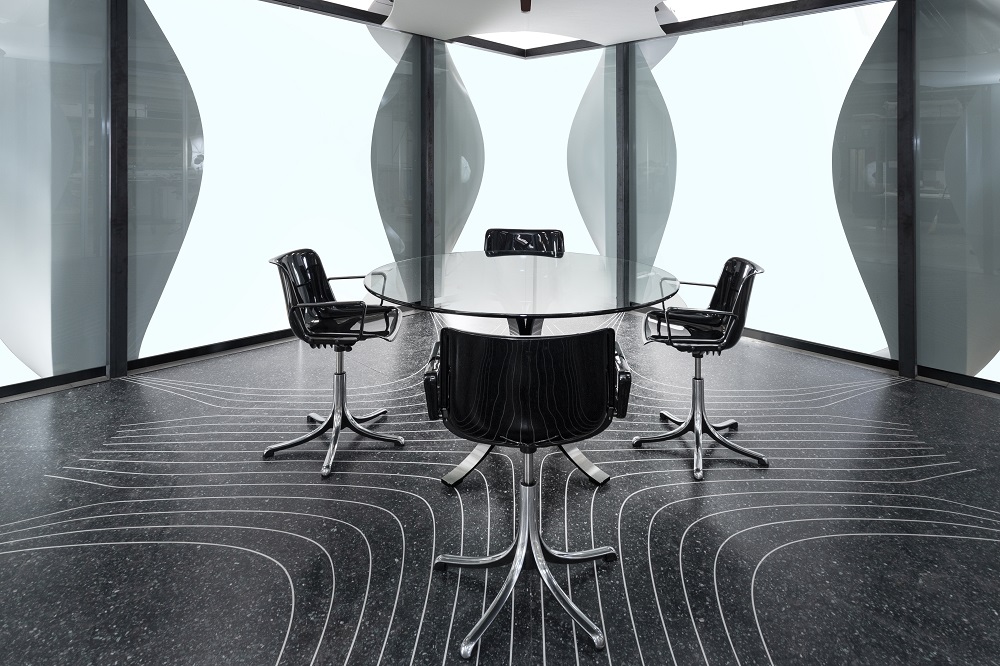 Tecno S.pA-Alis inside