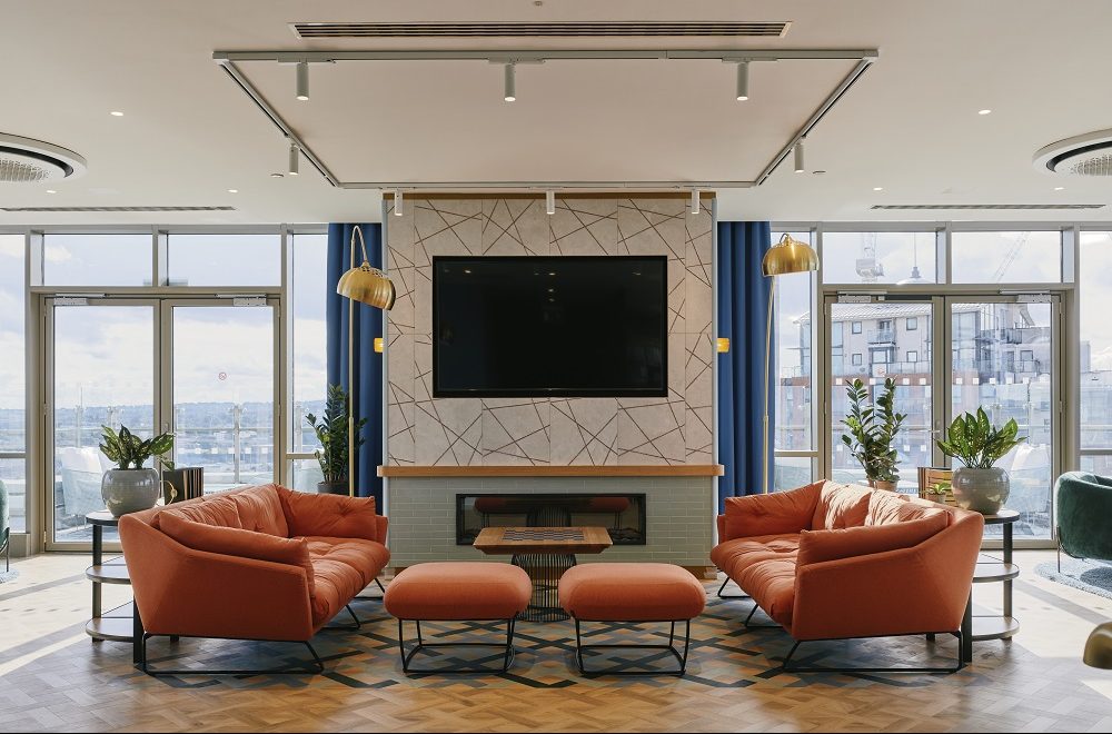 74-The-Headline living space