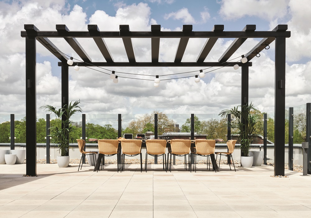 Dexter Moren Associates-Gatehouse Apartments outdoor area