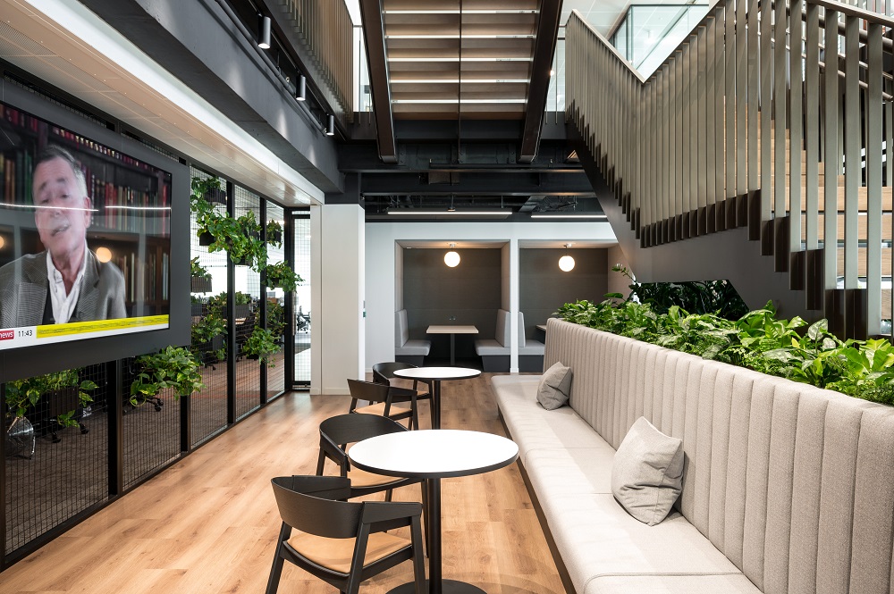 Modus - Numis seating area