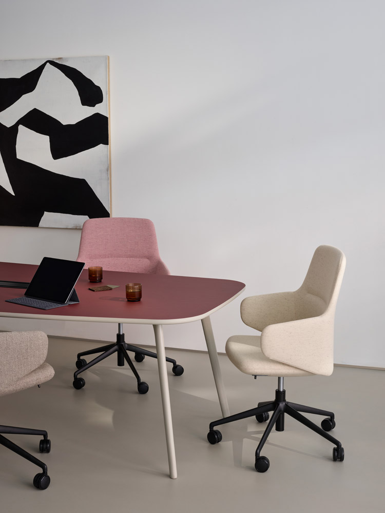 Modus-Balance-Chair-Seating-Design-Mixology-North-Awards-2022-Mix-Interiors-1