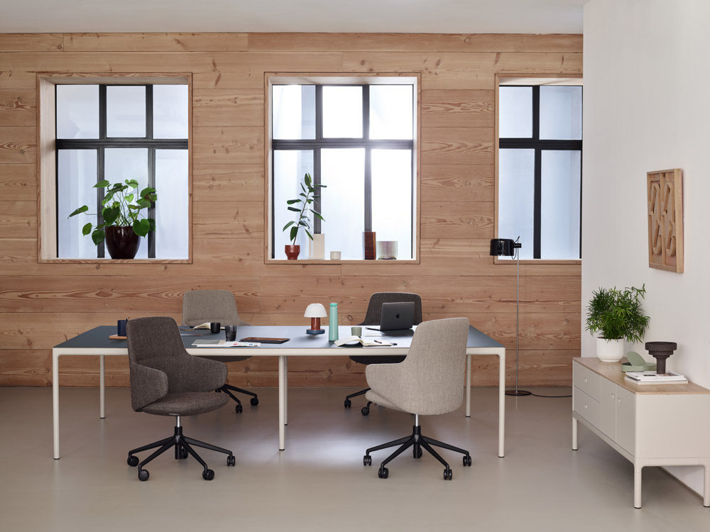 Modus-Balance-Chair-Seating-Design-Mixology-North-Awards-2022-Mix-Interiors-3