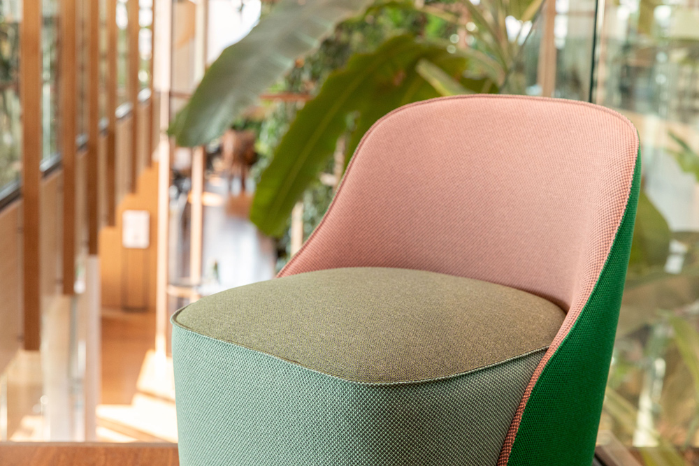 Vescom-Mixology-North-2022-Awards-Surfaces-Recycled-Plastic-Bottles-Mix-Interiors-2