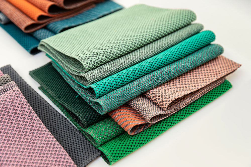 Vescom-Mixology-North-2022-Awards-Surfaces-Recycled-Plastic-Bottles-Mix-Interiors-3