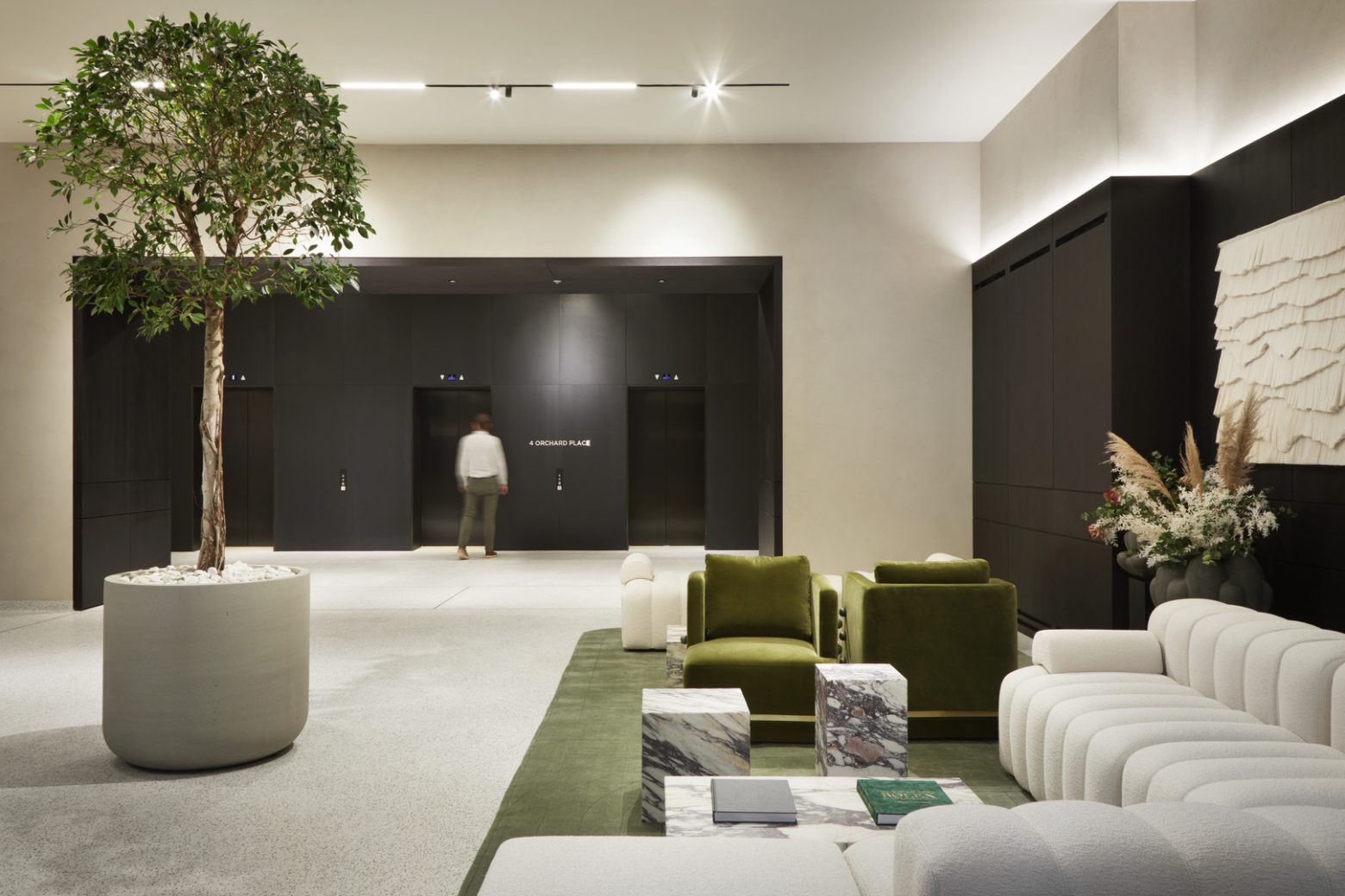 The Broadway Squire & Partners_Mix Interiors_Commercial Interiors Lobby