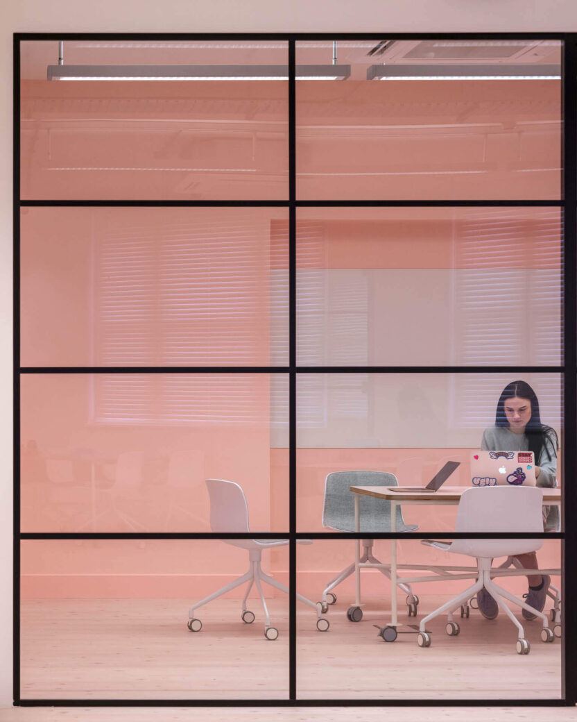 pink interiors at idean workplace