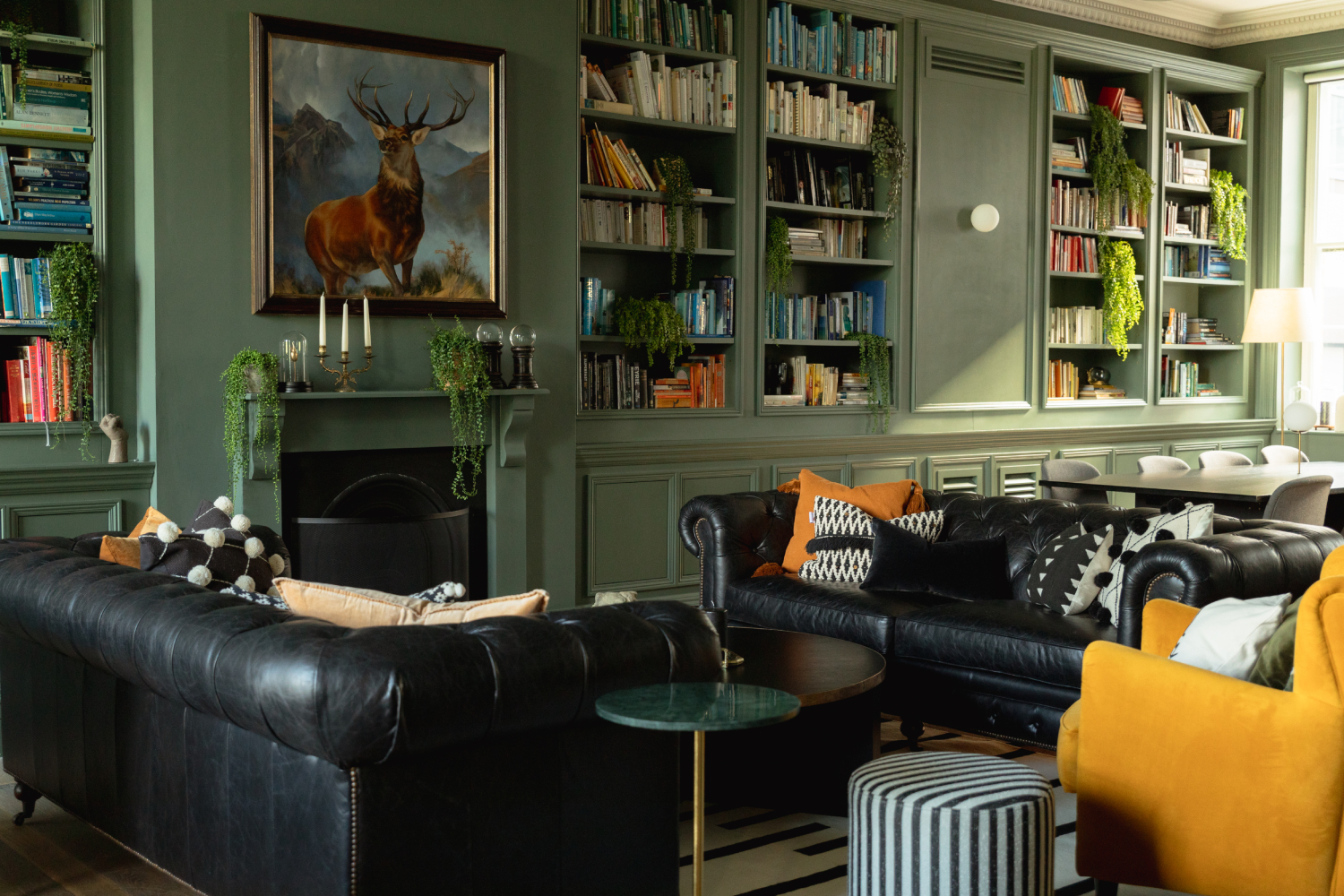 Kindred, Run For The Hills and Studioshaw - Lounge Area