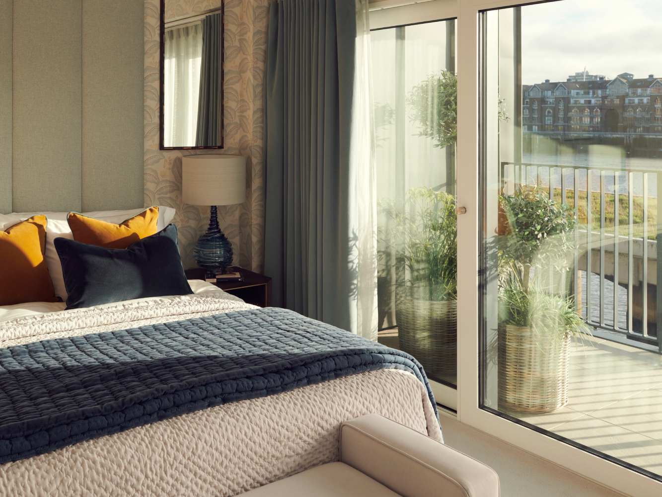 Riverstone Fulham - views of the River Thames