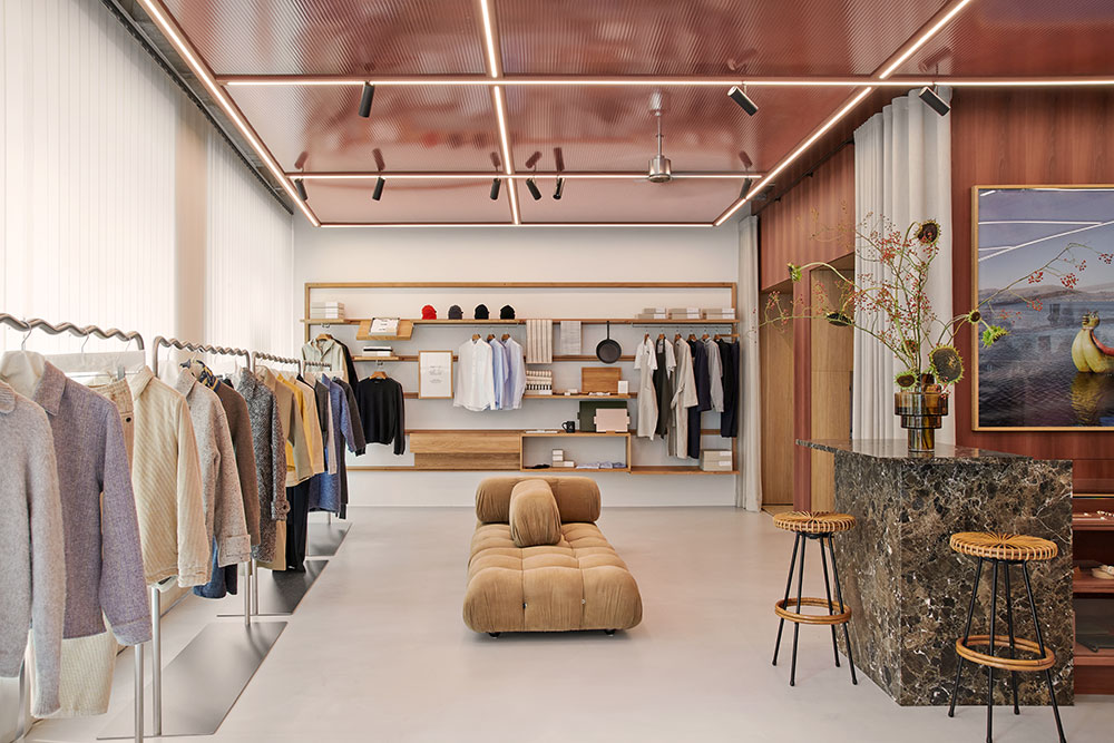 akog-a-kind-of-guise-munich-flagship-store
