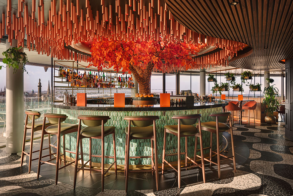 the-light-lab-w-edinburgh-light-event-bespoke-fitting